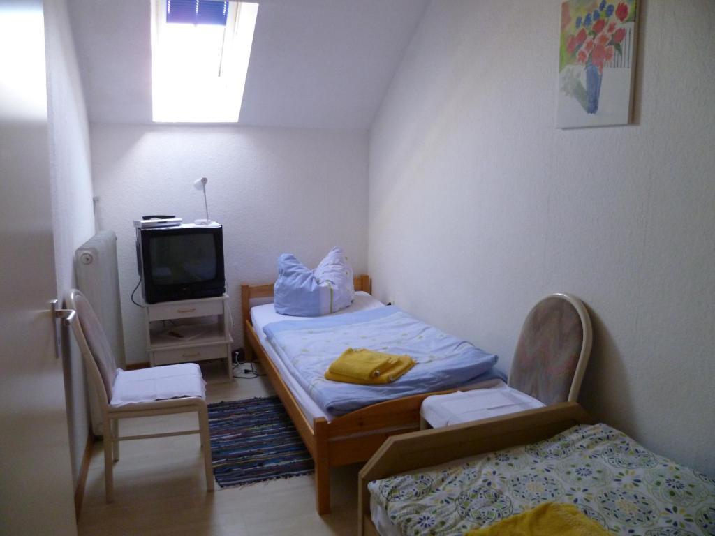 Hotel Rotbuche Westoverledingen Pokoj fotografie